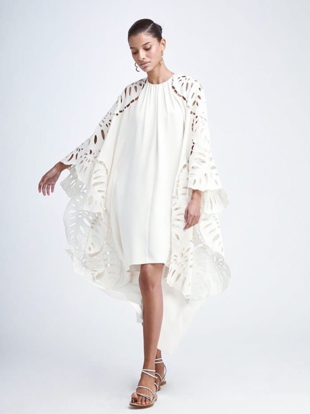 Oscar de la Renta Ivory High-Low Cape Dress